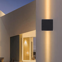 Moderna luce murale a LED cubo regolabile