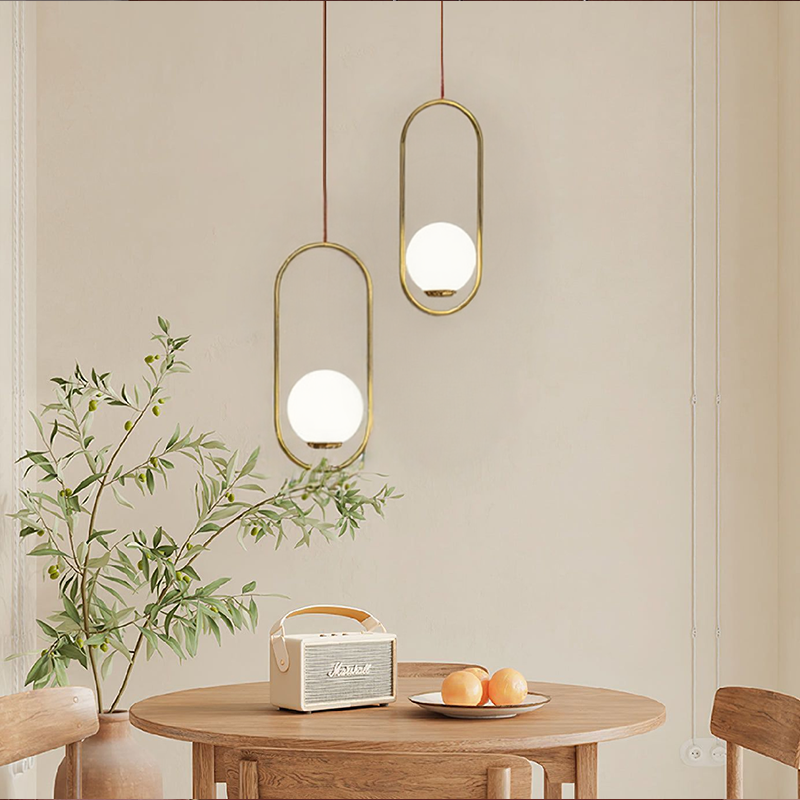 Lampadario moderno a sfera in vetro smerigliato Glarefusion