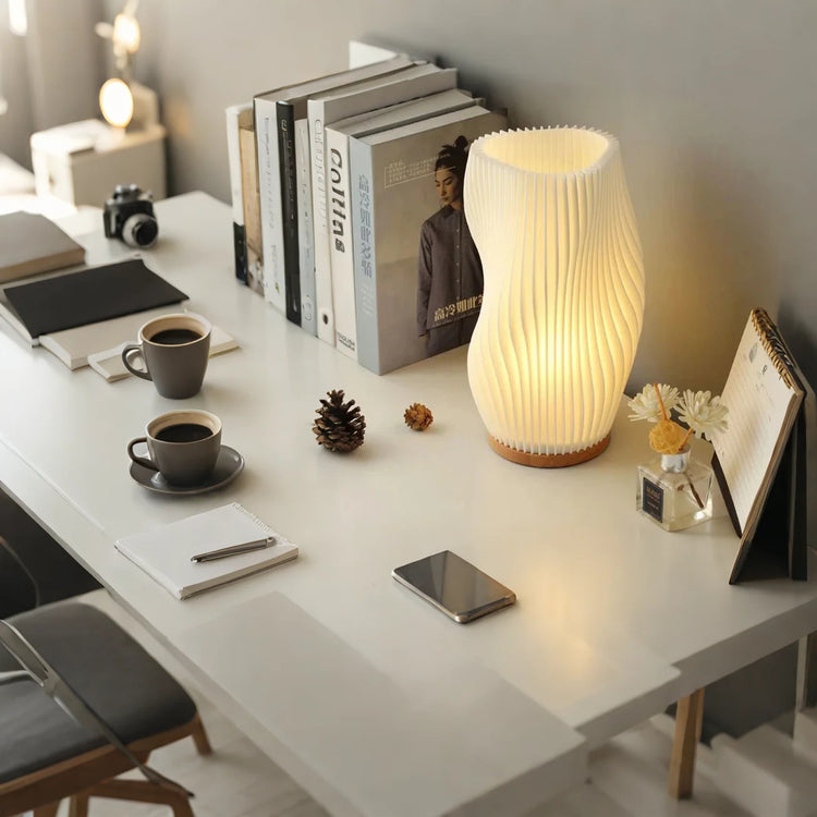 Chic spiralstribet skærm natlampe