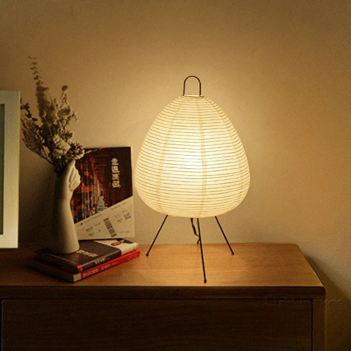 Lampada da tavolo in carta di riso