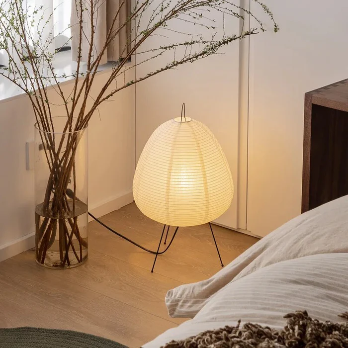 Lampada da tavolo in carta di riso