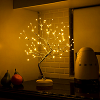 Schicke LED -Baumtischlampe