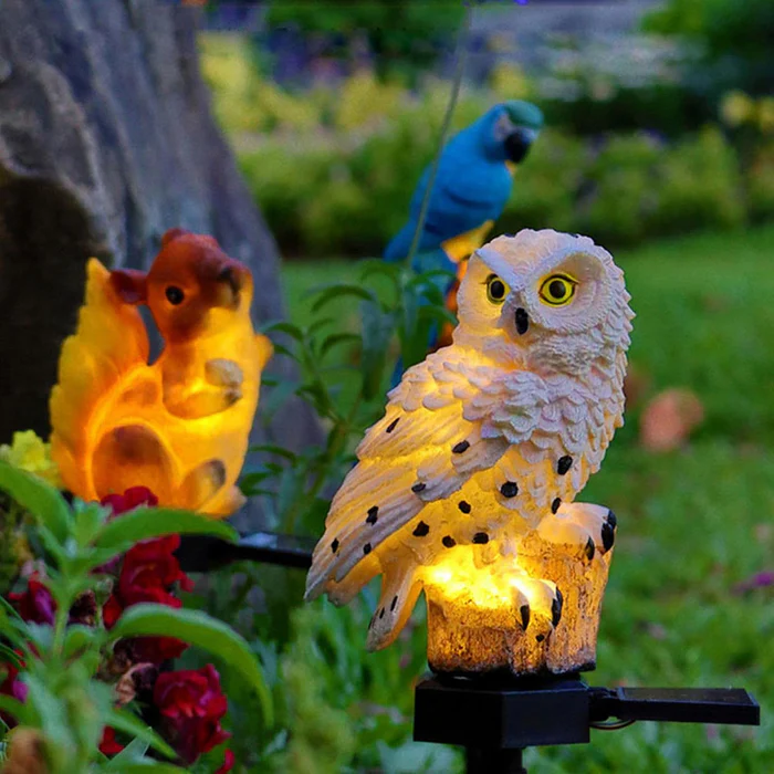 Lampe solaire créative en forme de hibou.