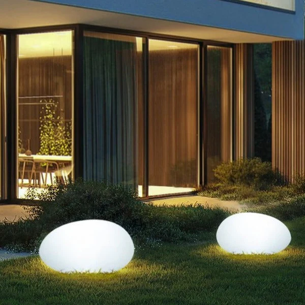 Modern Solar Cobblestone Light