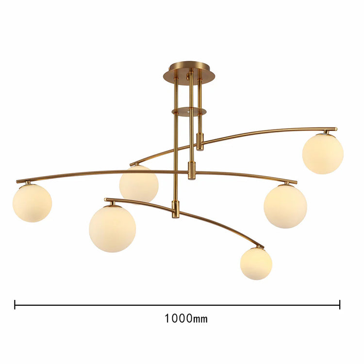 Stilfuld rund lysekrone i glas