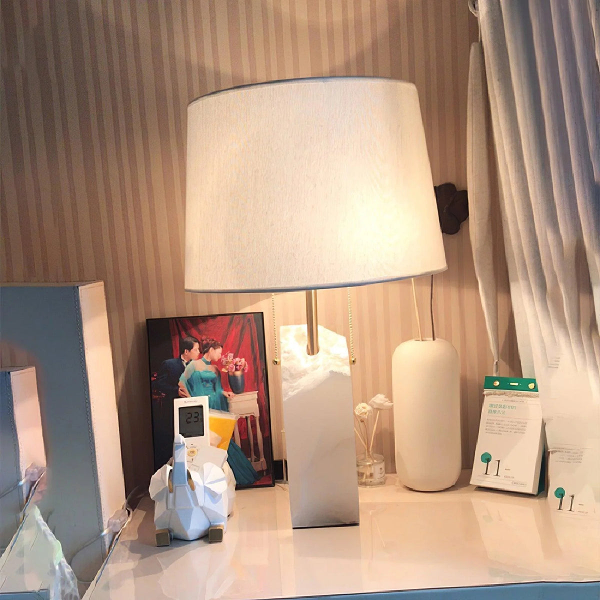 Aurea alabaster bordlampe