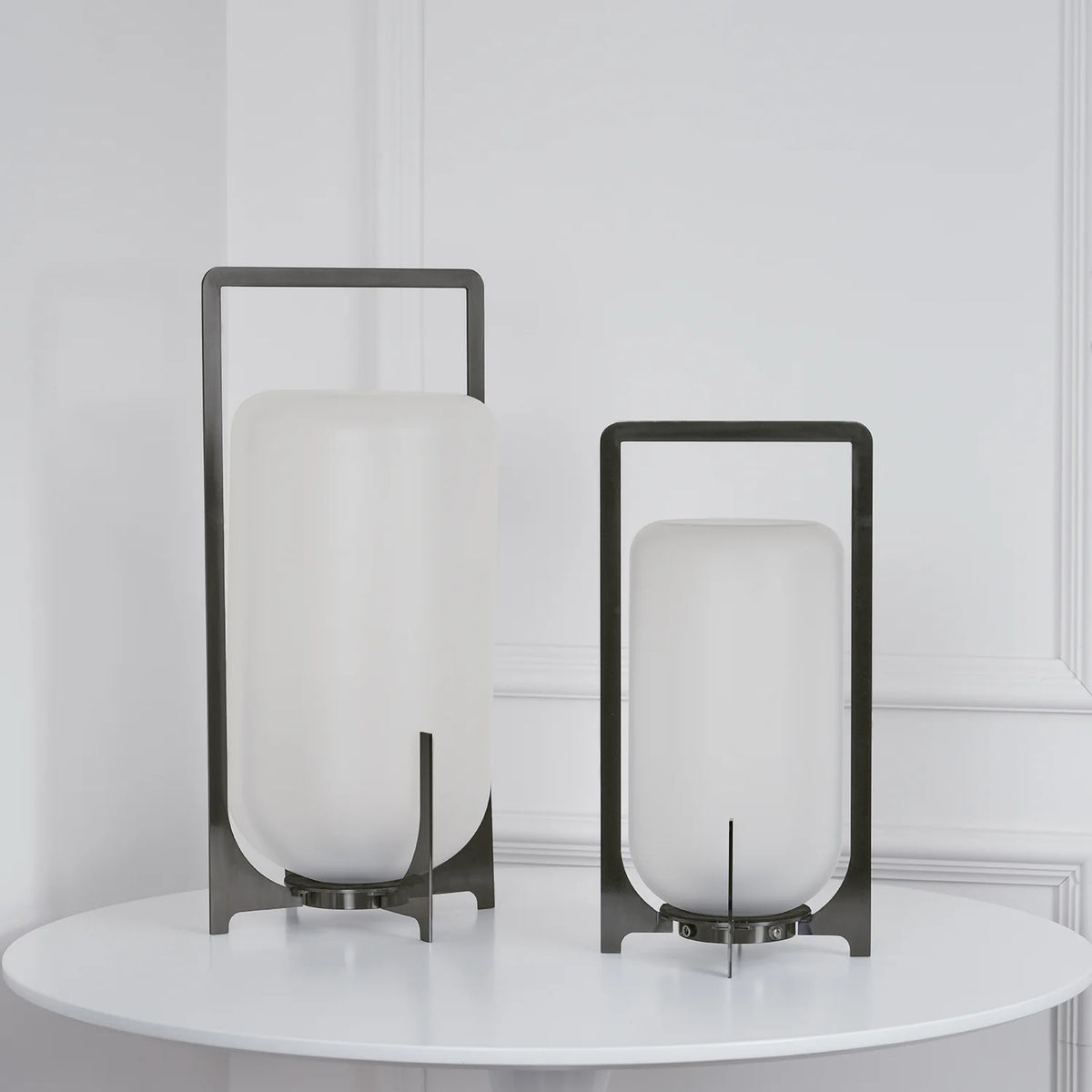 Lumière de table en braises crépusculaire