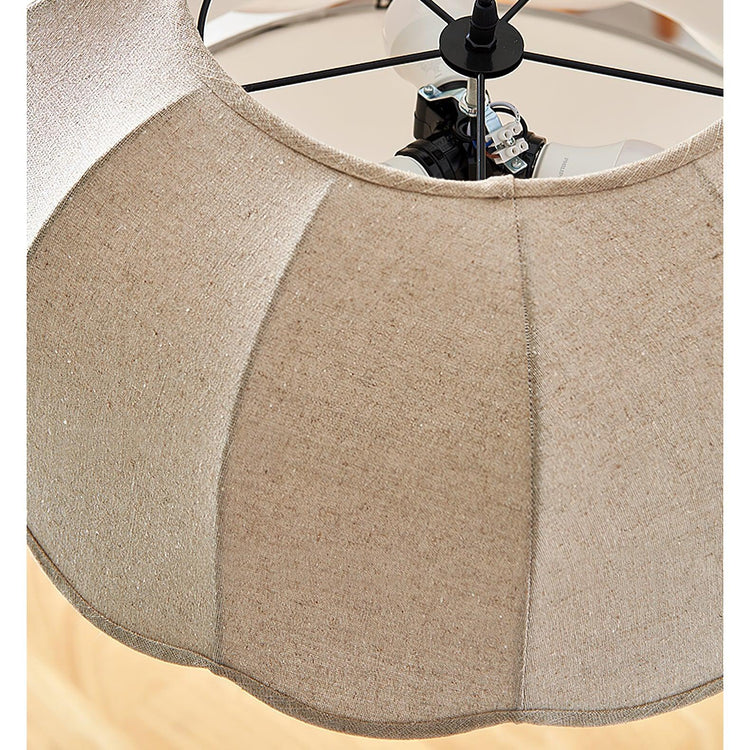 Klassisk pendellampe i stof med spidskanter