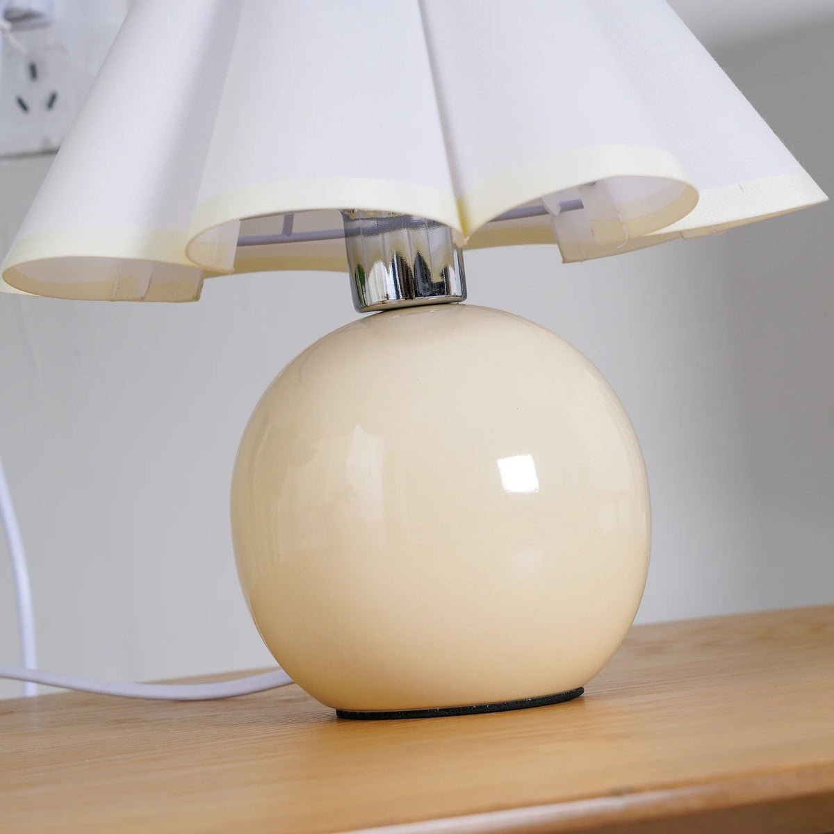 Kicsi foldet bordlampe