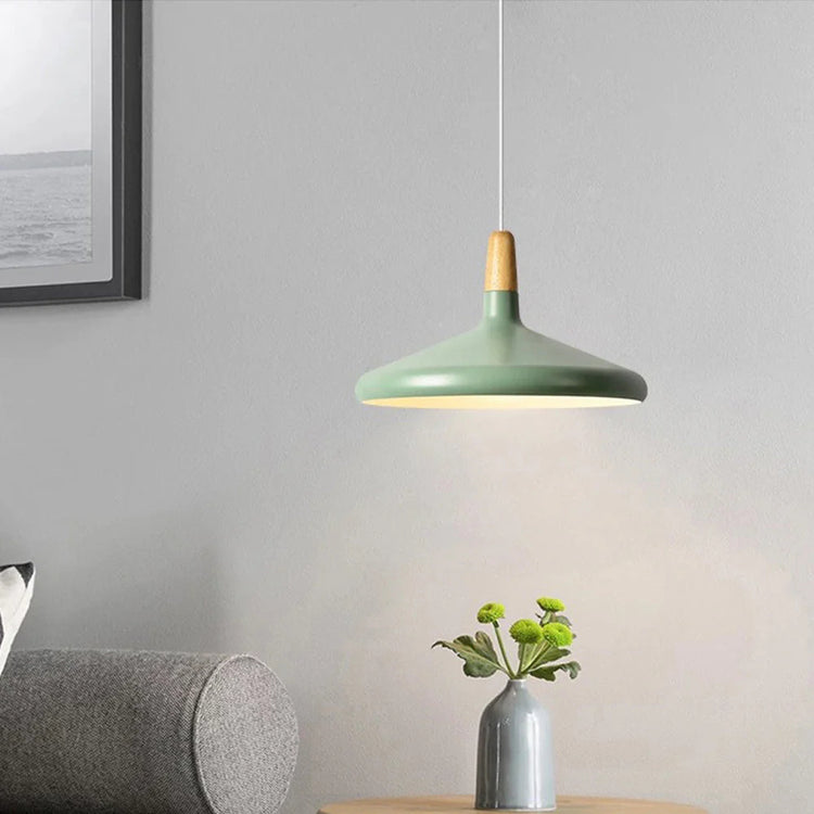 Trendy keglelampe i aluminium