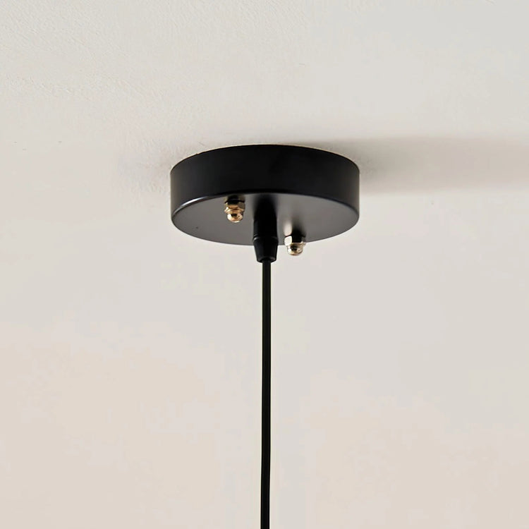 Klassisk pendellampe i stof med spidskanter