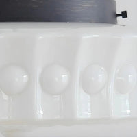 Klassische weiße runde Anhängerlampe