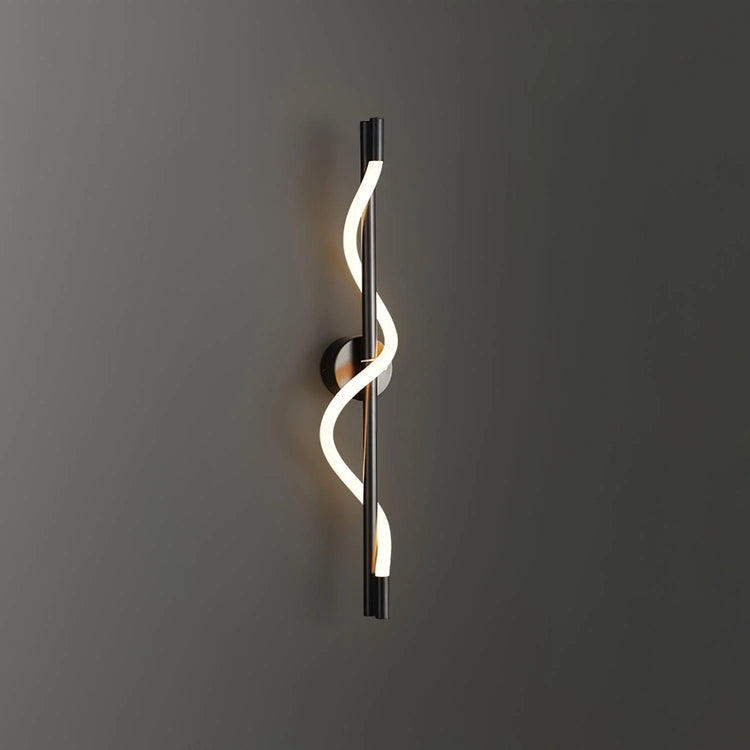 Stilfuld Spiral Design Iron Wall Light