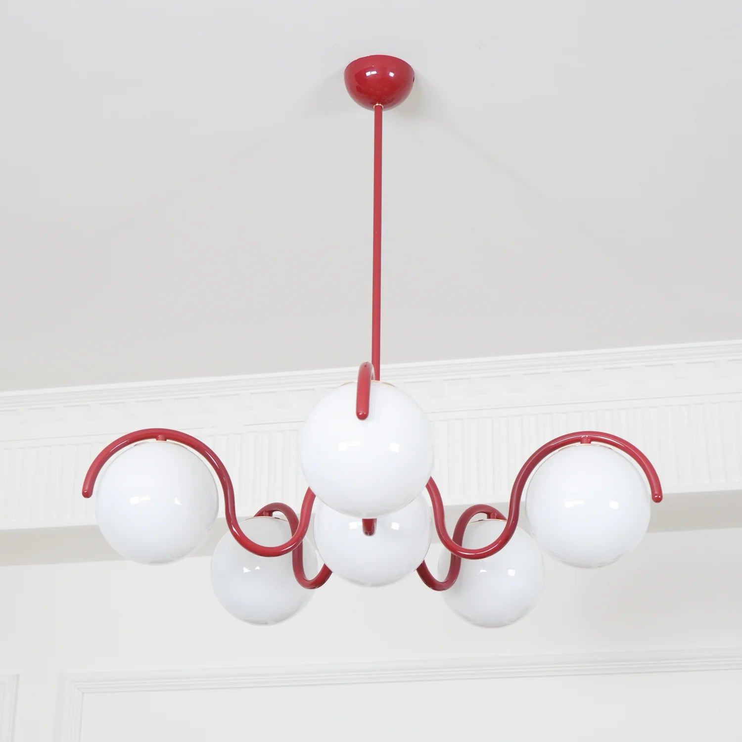 Lampadario a lampada lineare CurvaLuxe