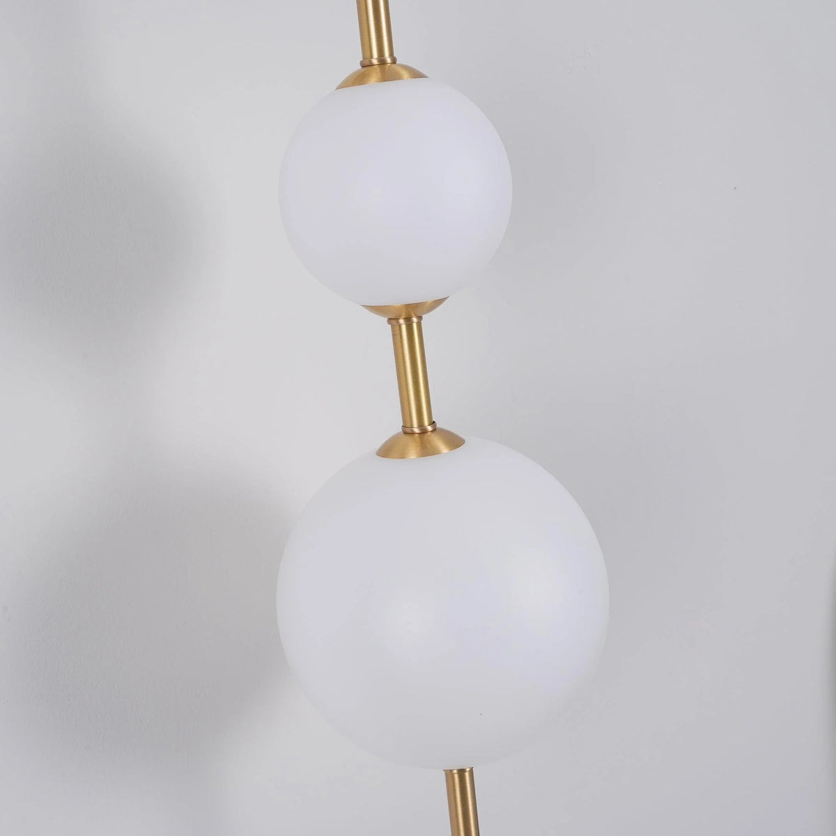 Vertiglow Globe Lamp