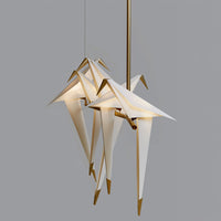 Origami -Vogel führte Kronleuchter