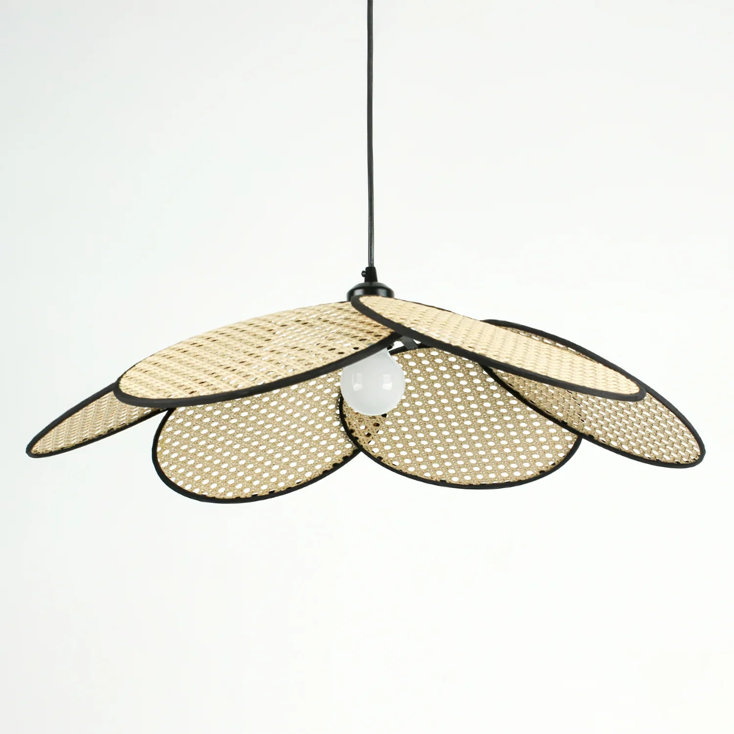 Lampada a sospensione Bloom in rattan