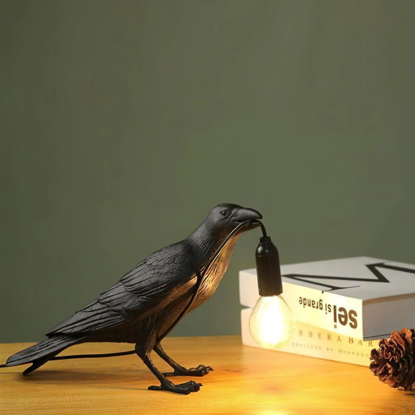 Trendy Crow Resin Table Light