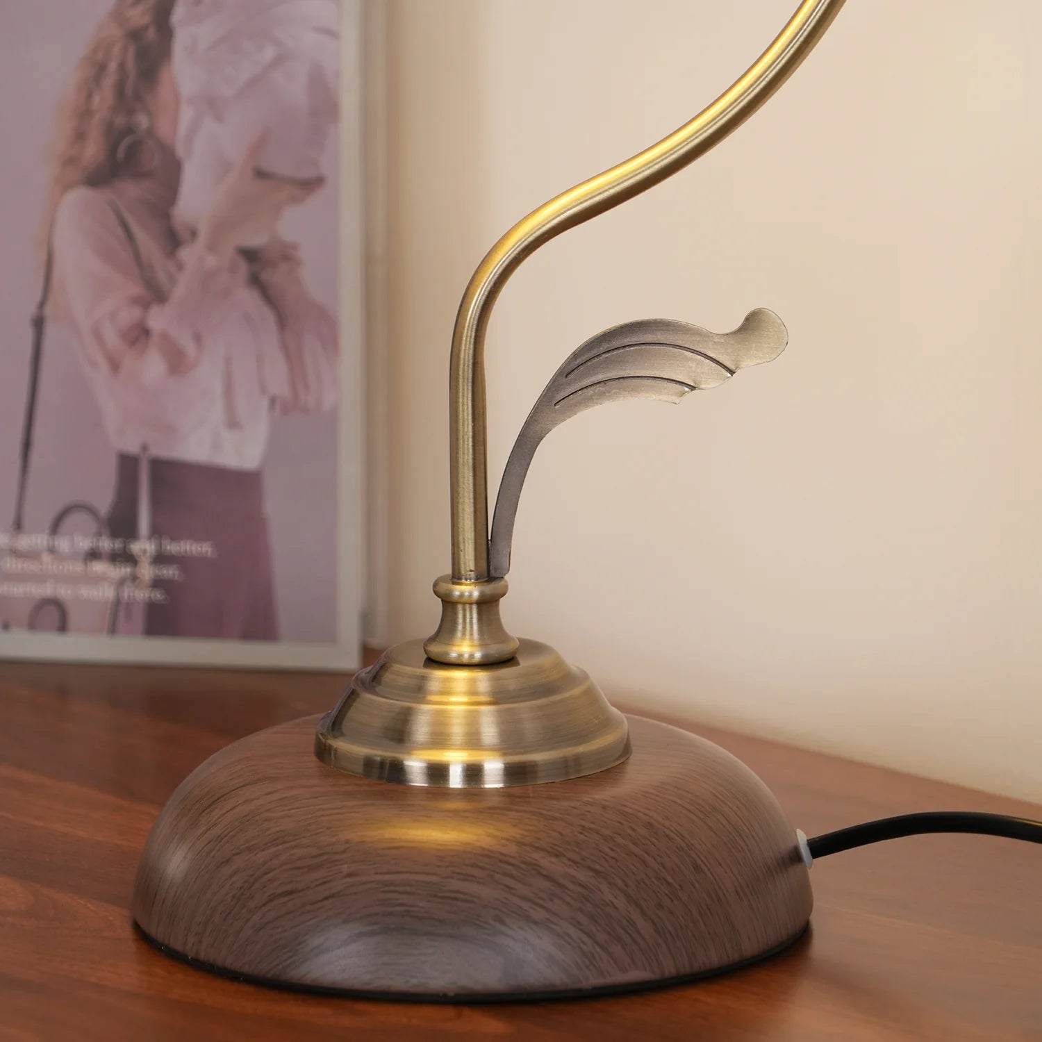 Vintage Flower Glass Table Lamp