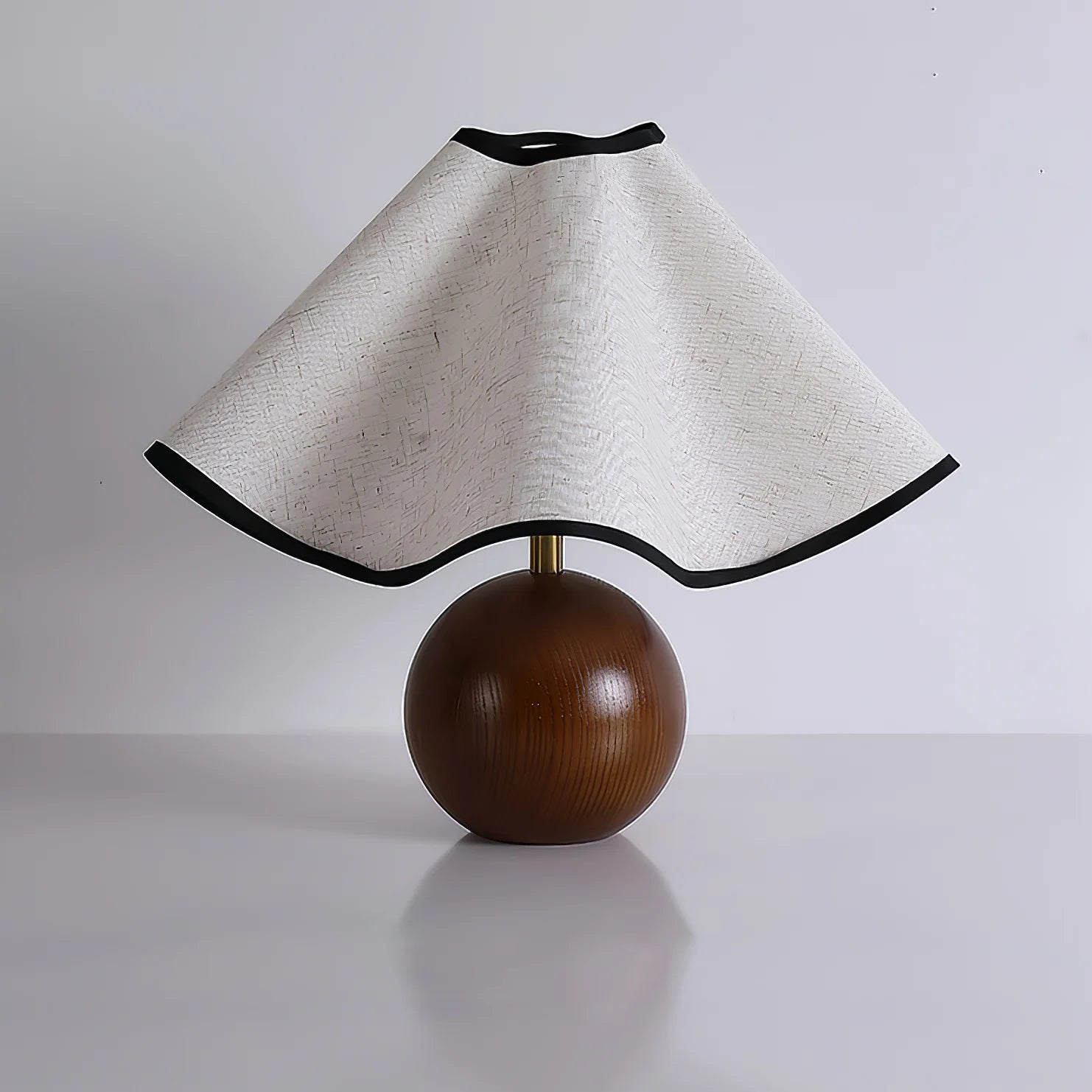 Lampe de table classique en tissu cloche