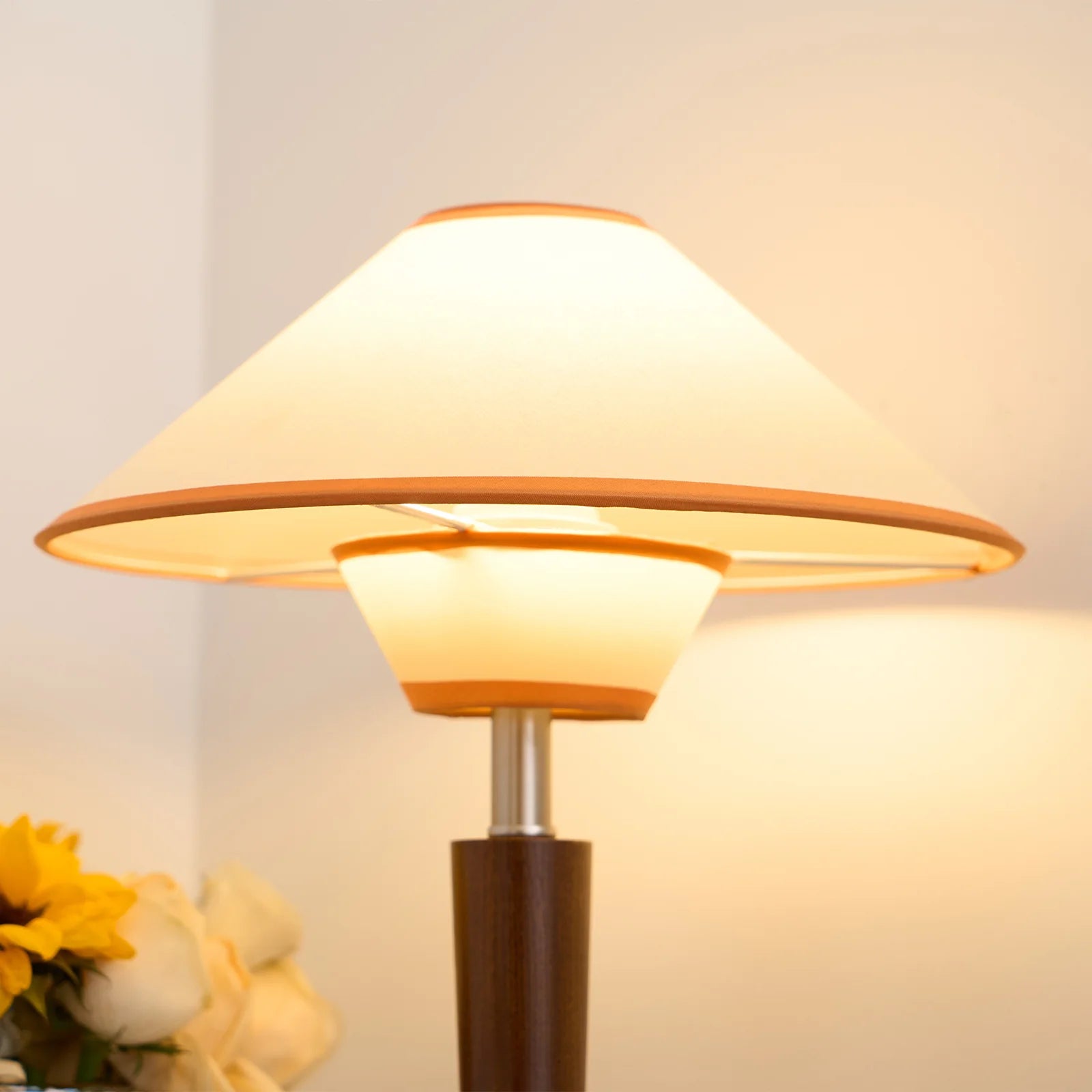 Lampe de table rétro en tissu géométrique