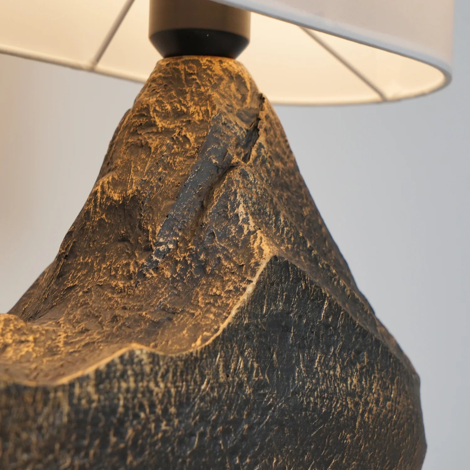 Stylish Stone Resin Table Lamp