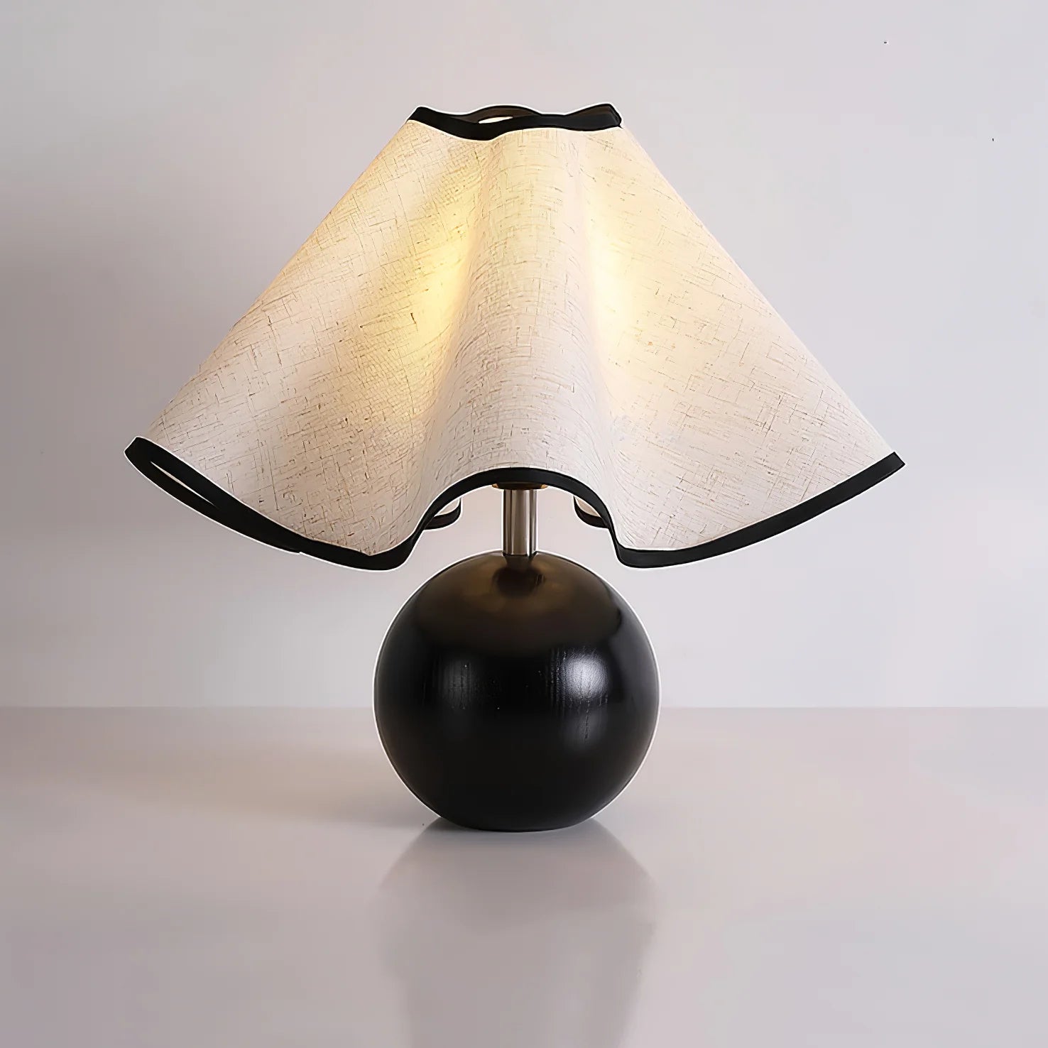 Lampe de table classique en tissu cloche