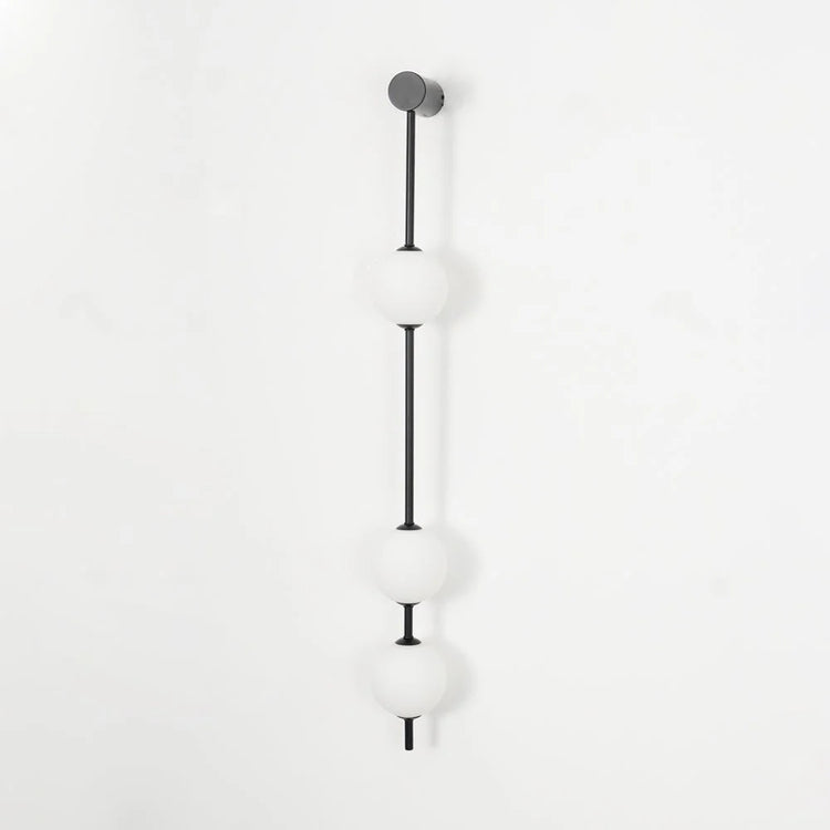 Raffineret Linea Orb messing væglampe