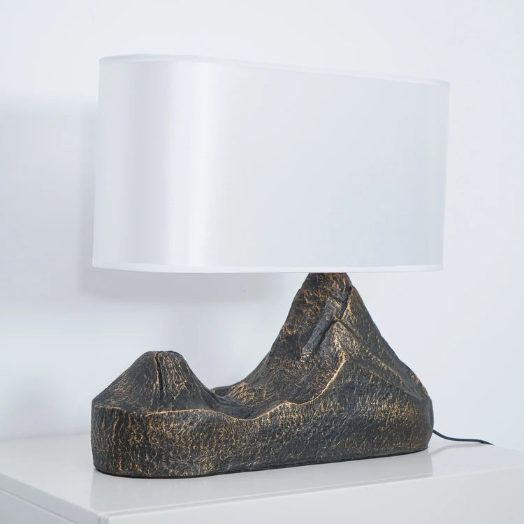 Stilfuld Stone Resin Bordlampe
