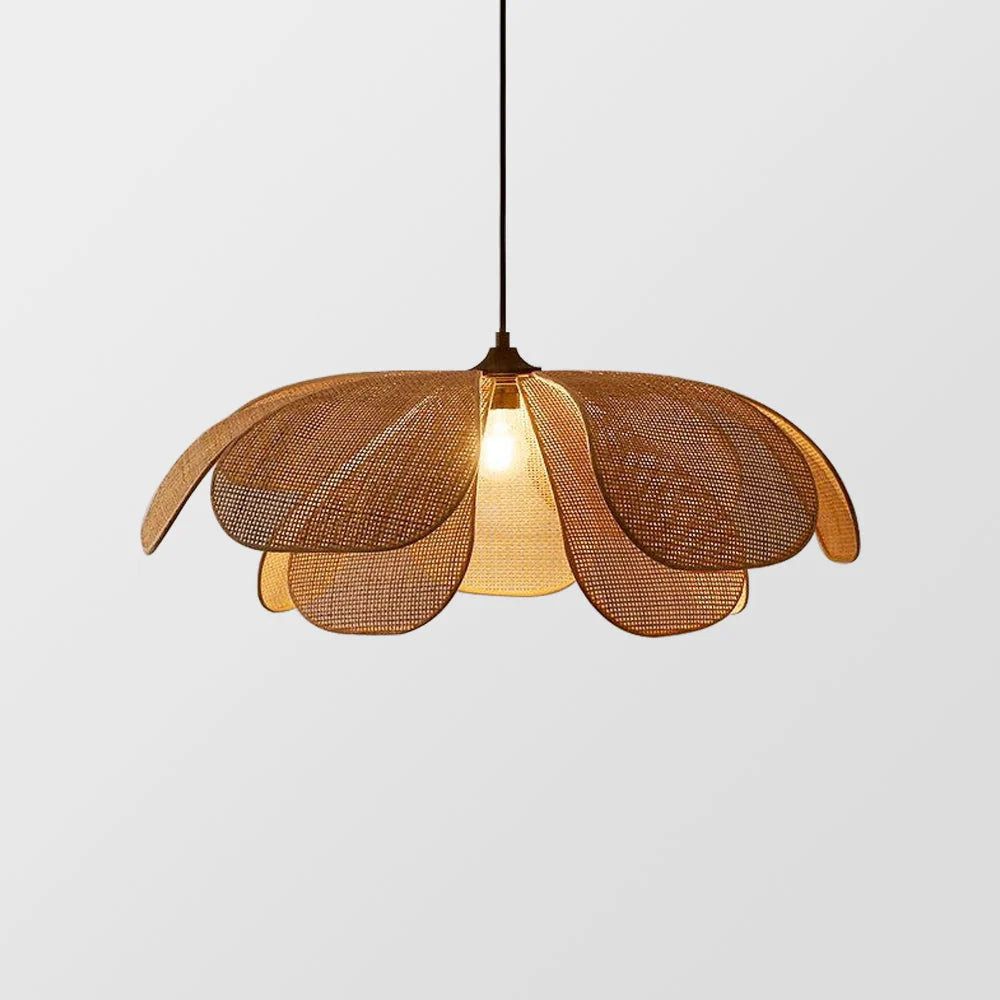Lampada a sospensione in rattan floreale retrò