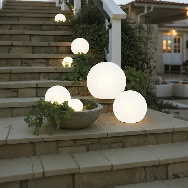 Solar Sphere Glow Garden Light