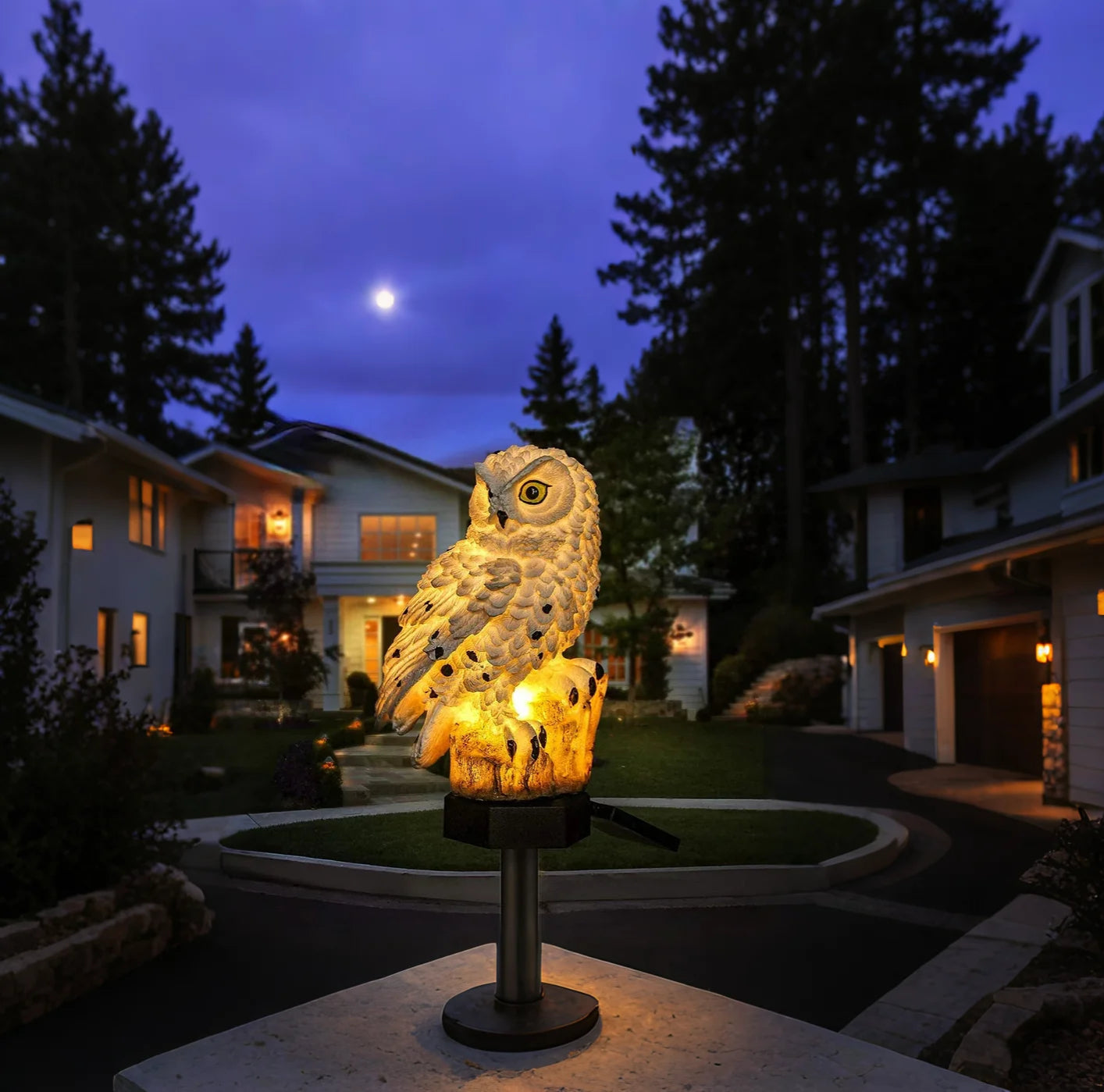 Lampe solaire créative en forme de hibou.