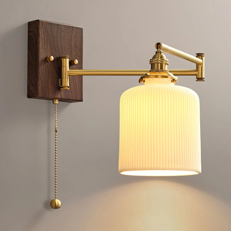 Klassisk rund keramisk væglampe