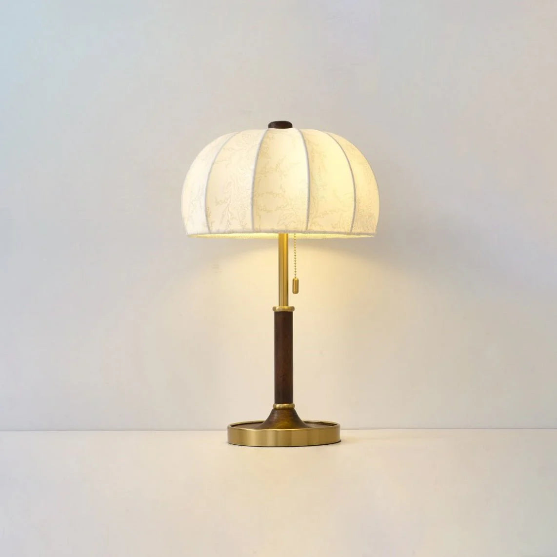 Lampe de table rétro en tissu à dôme nervuré
