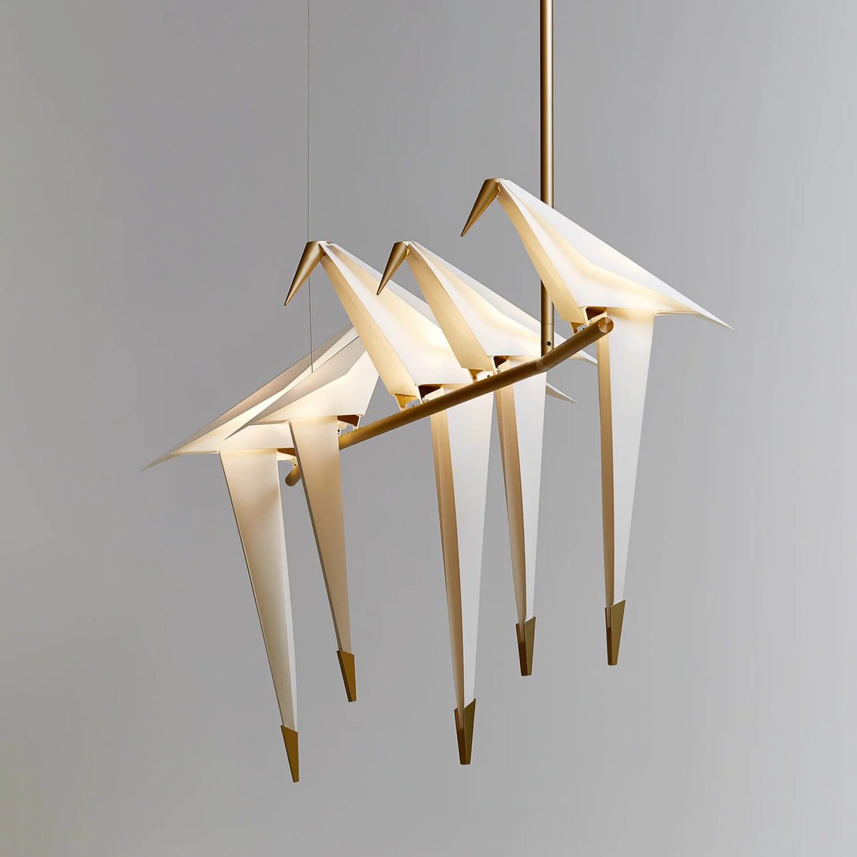 Origami -Vogel führte Kronleuchter