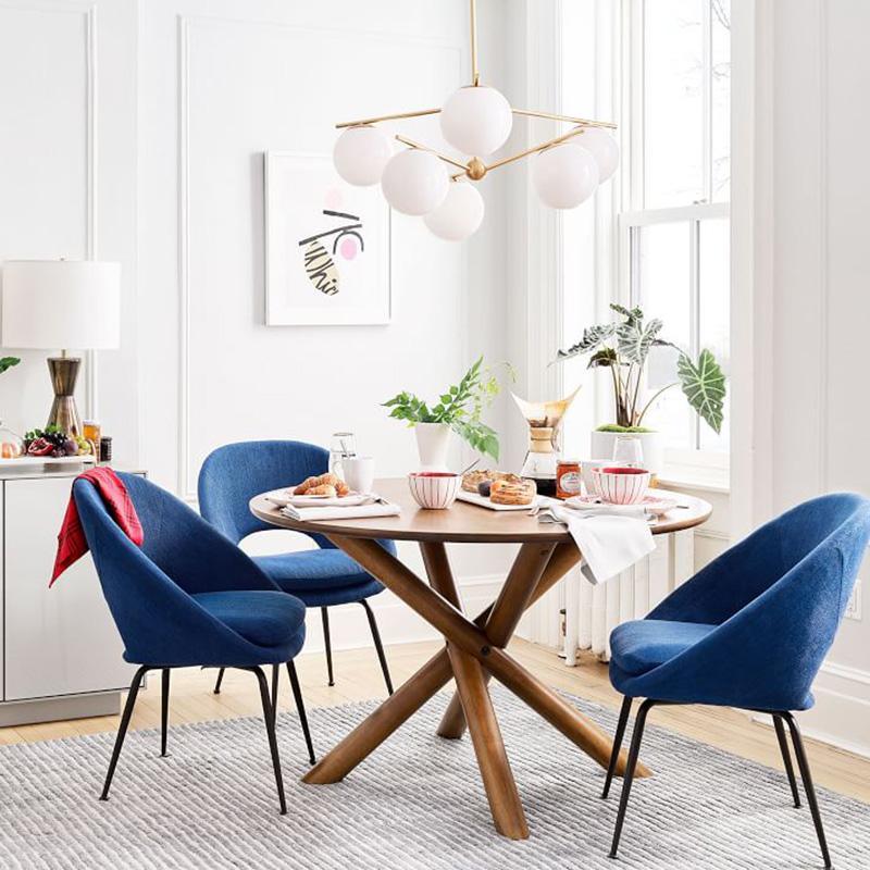Lampadario a stelo orbitale