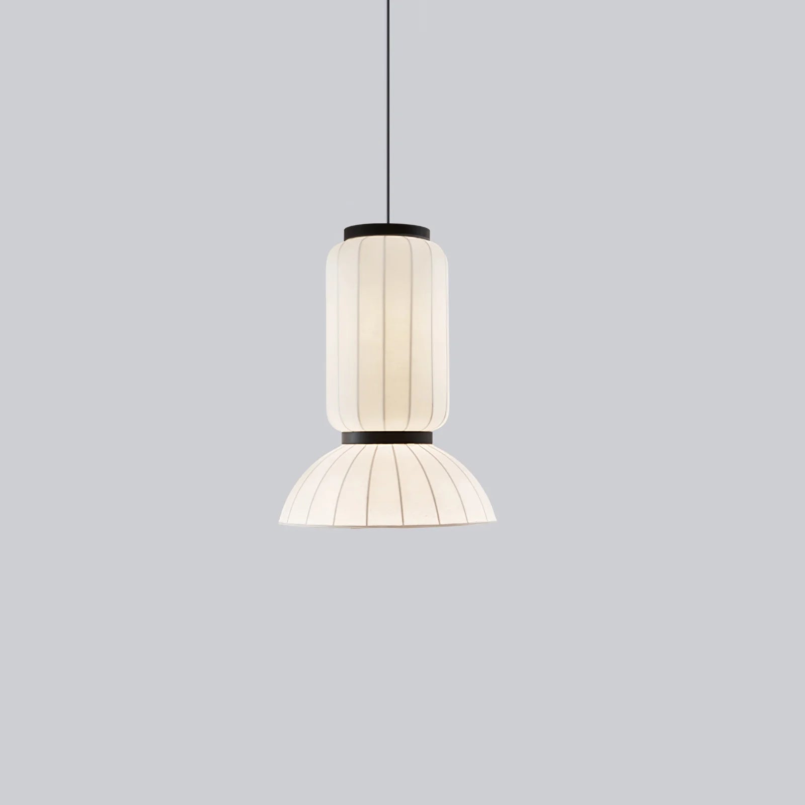 Suspension ronde minimaliste en soie