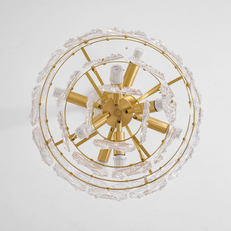 Elegant lysekrone i diamantglas