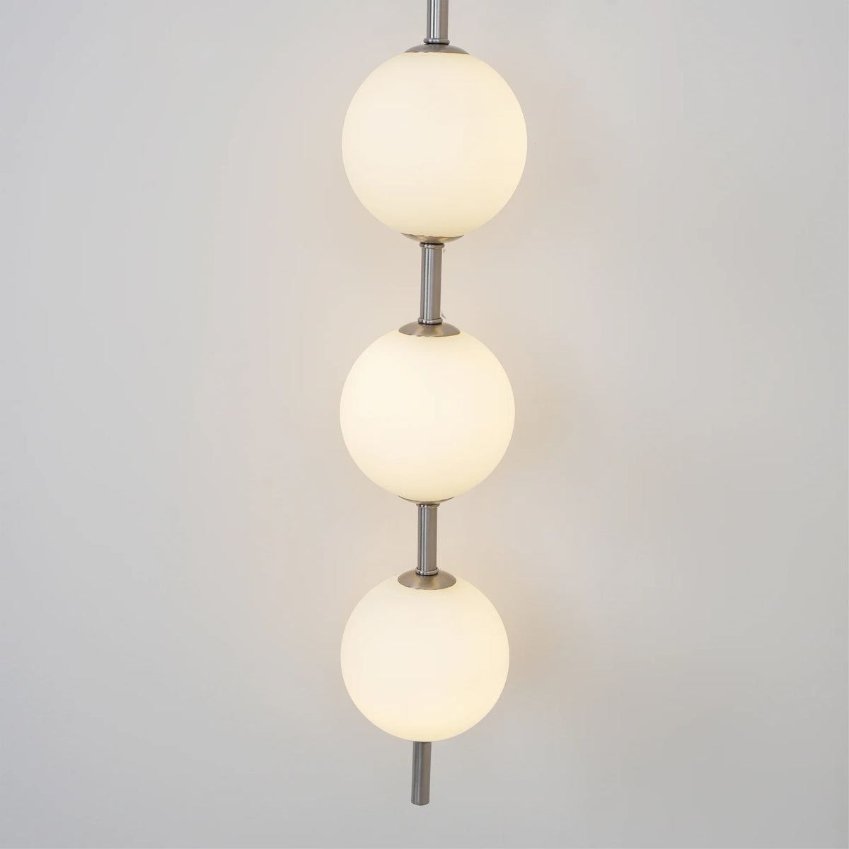 Vertiglow Globe Lamp