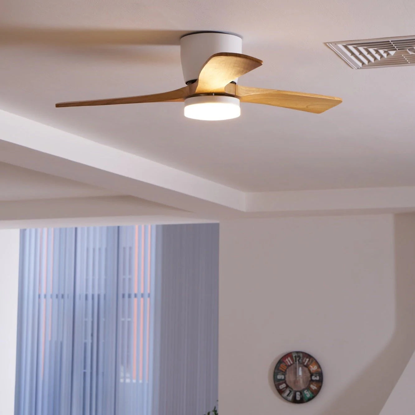 Lampe de ventilateur de plafond moderne WoodAura
