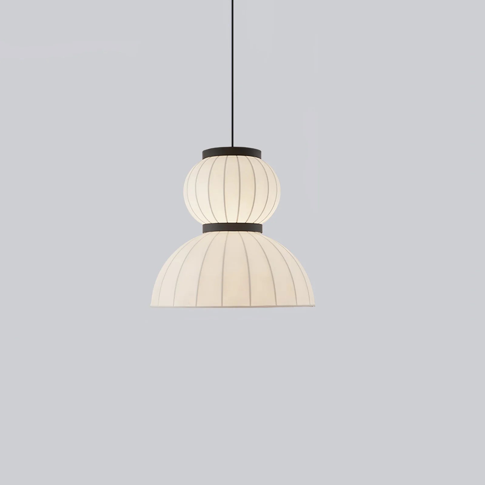 Suspension ronde minimaliste en soie