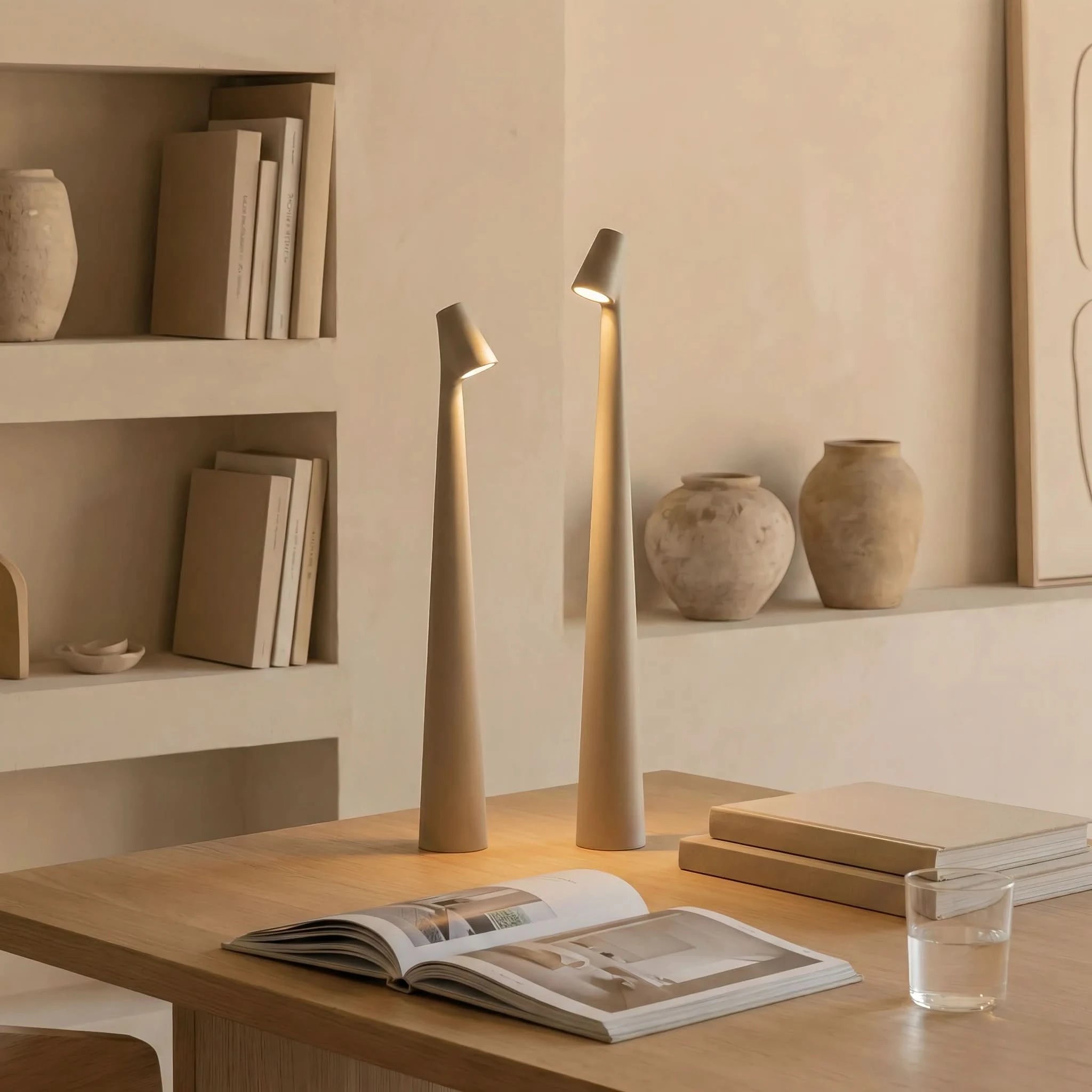 Lampada da tavolo dal design minimalista Glarefusion
