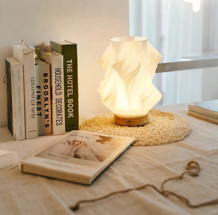 Chic spiralstribet skærm natlampe