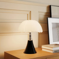 Lampada da tavolo moderna e creativa con fiori Glarefusion