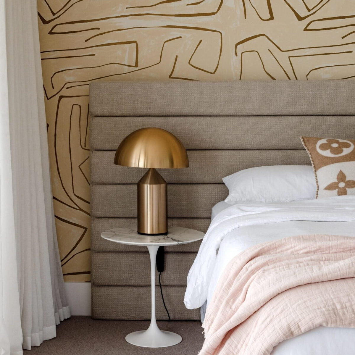 Glarefusion Creative Metal Table Lamp