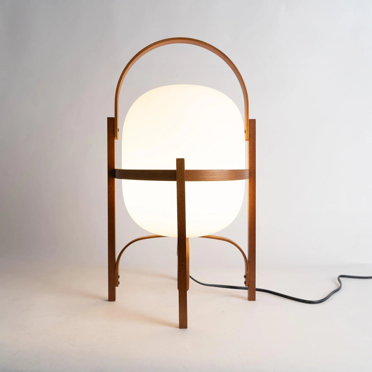 Nomad glasbord lampe