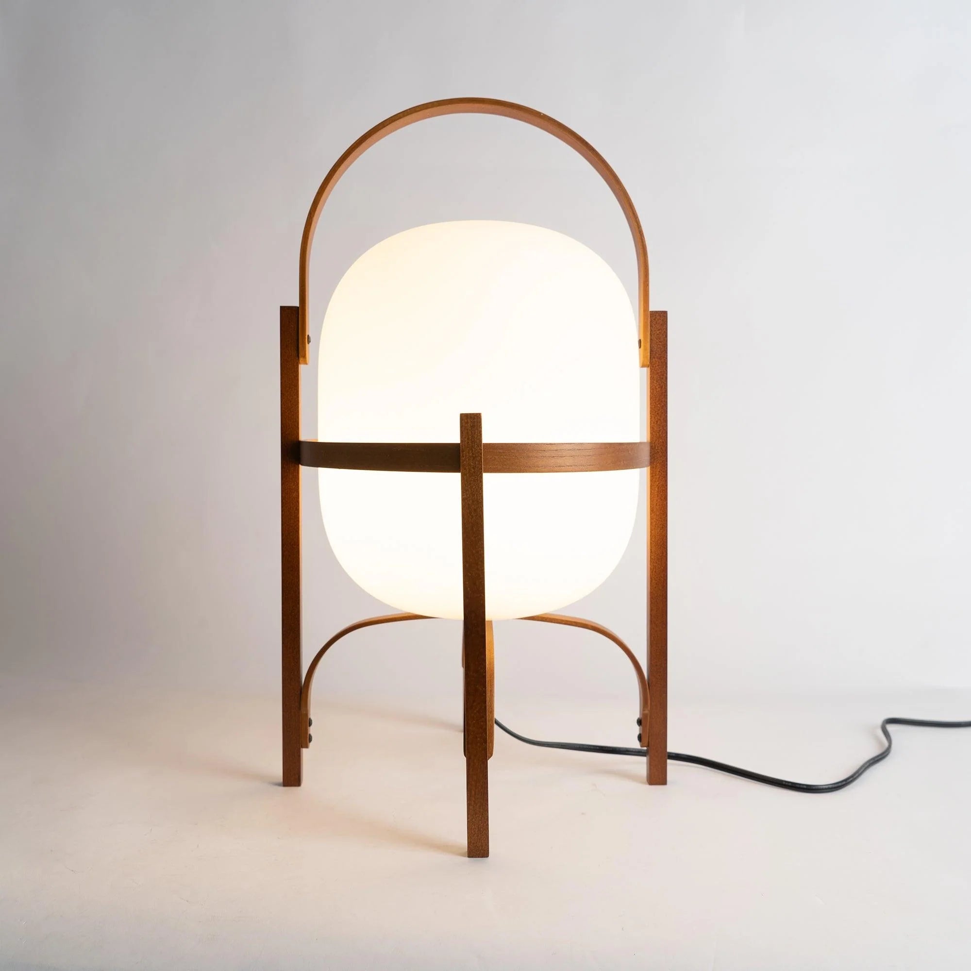 Lampe de table nomade ronde classique en verre