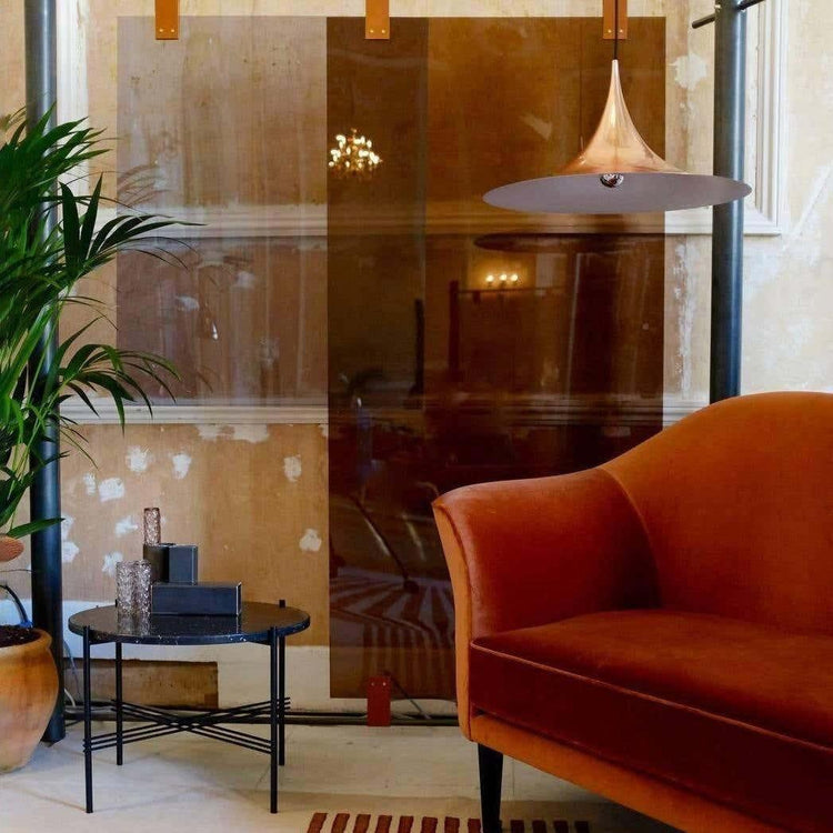 Stilfuld buelampe i aluminium