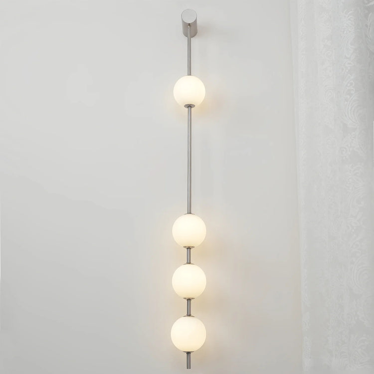 Raffineret Linea Orb messing væglampe