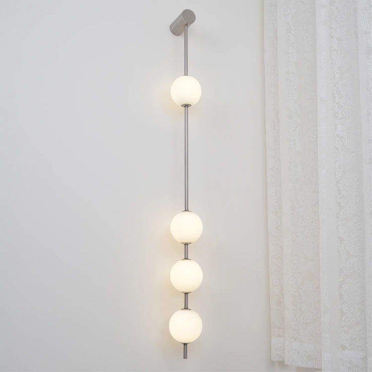 Raffineret Linea Orb messing væglampe